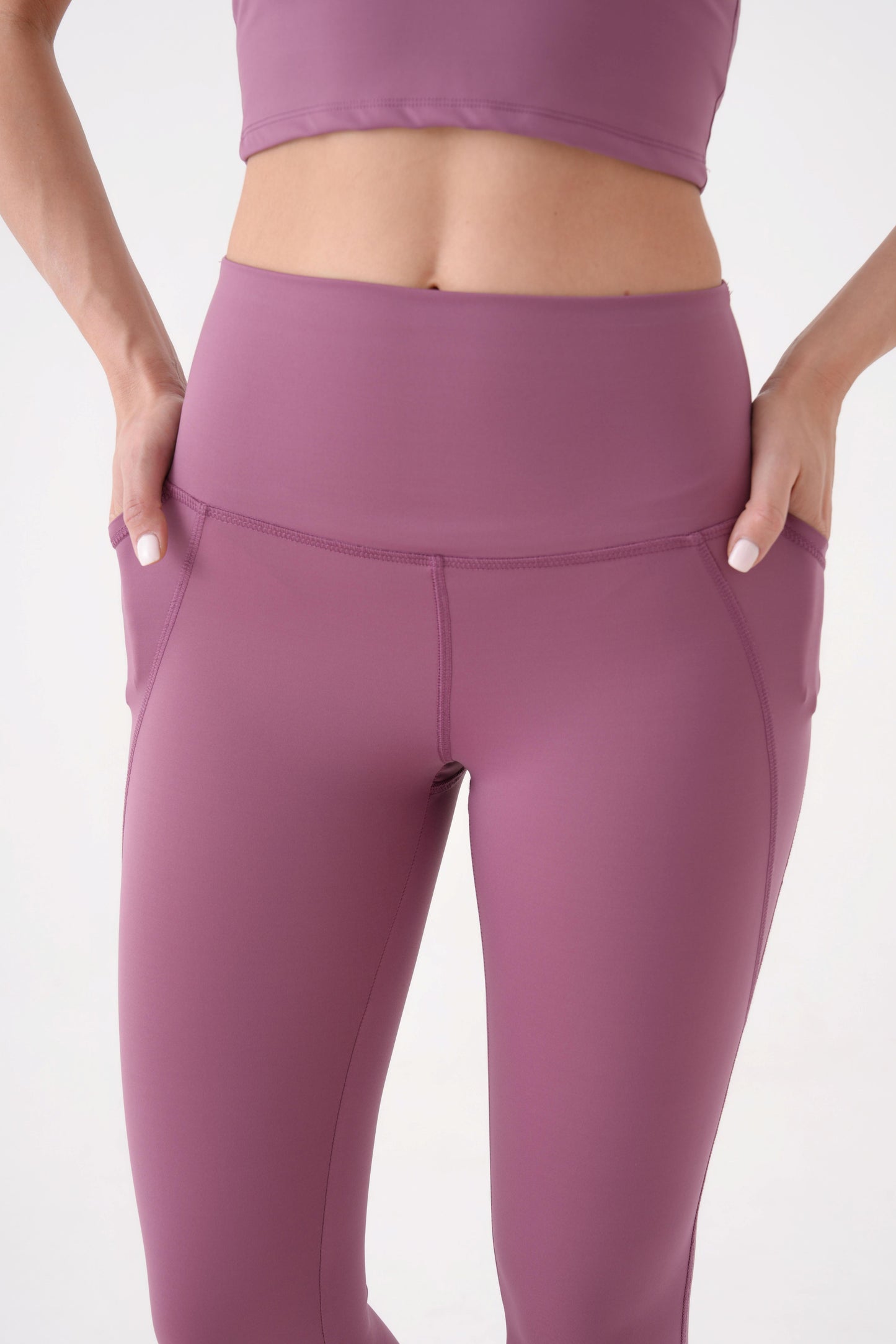 ContourFit | Çift Cepli Bilek Hizası Tayt