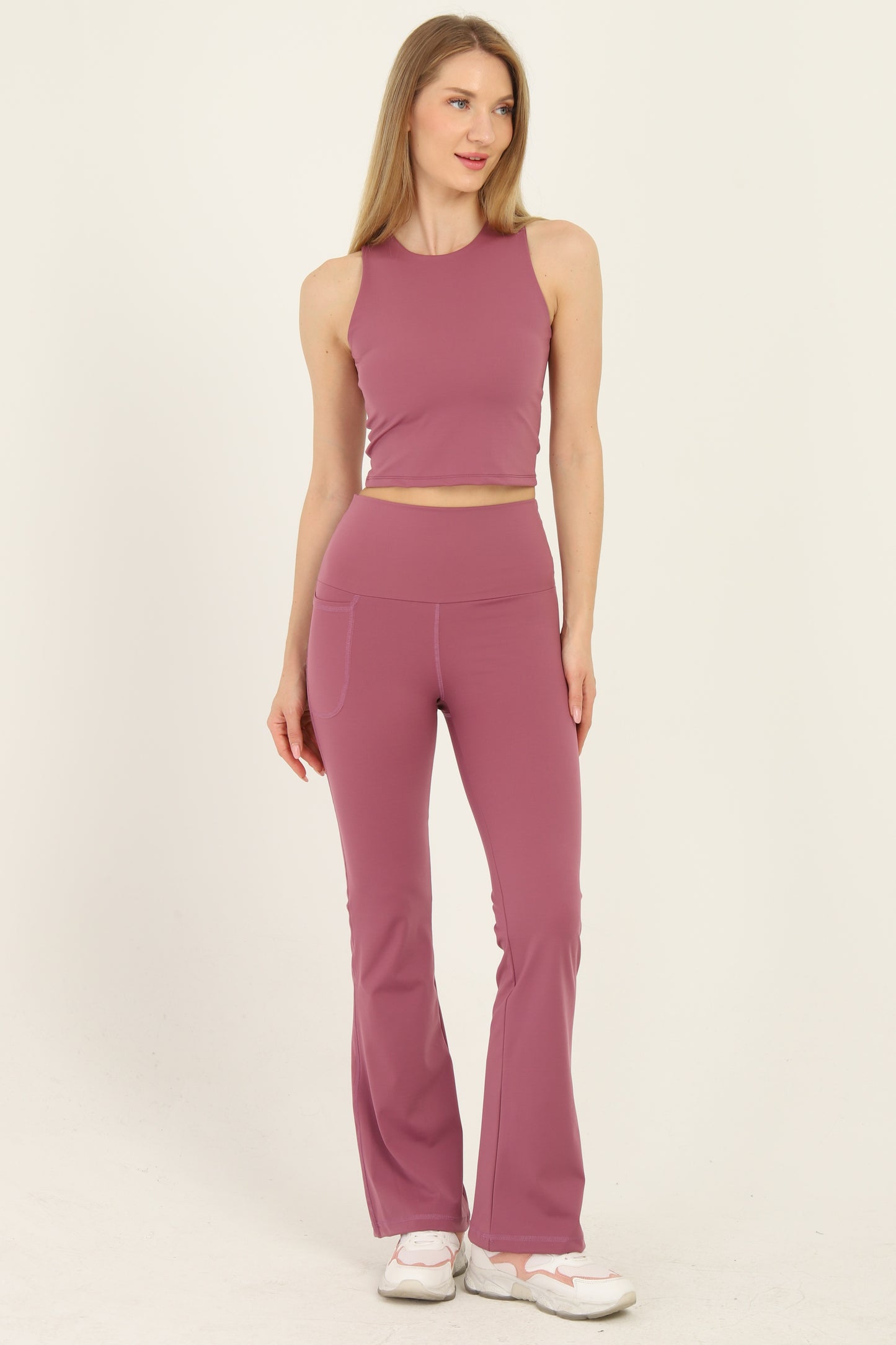 SkyLine | Halter Yaka Crop