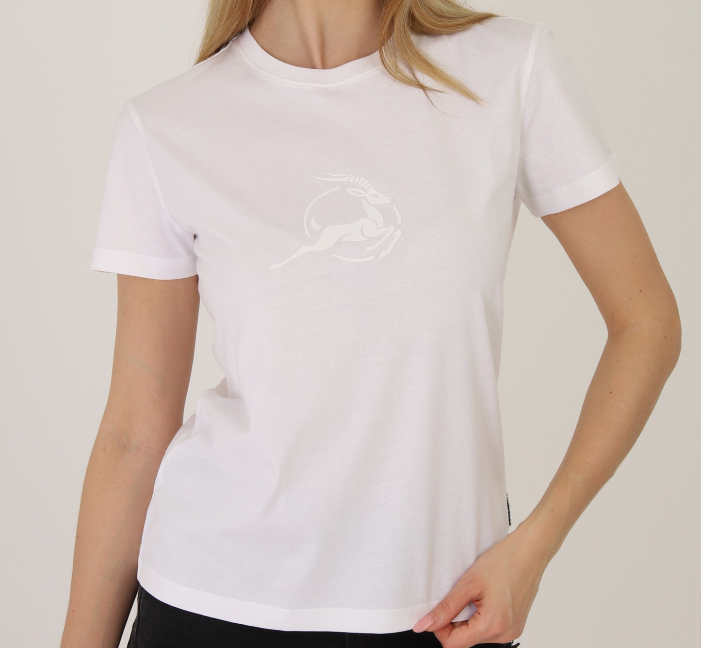 Stealth Grace | Yüksek Kabartma Baskılı Beyaz T-Shirt