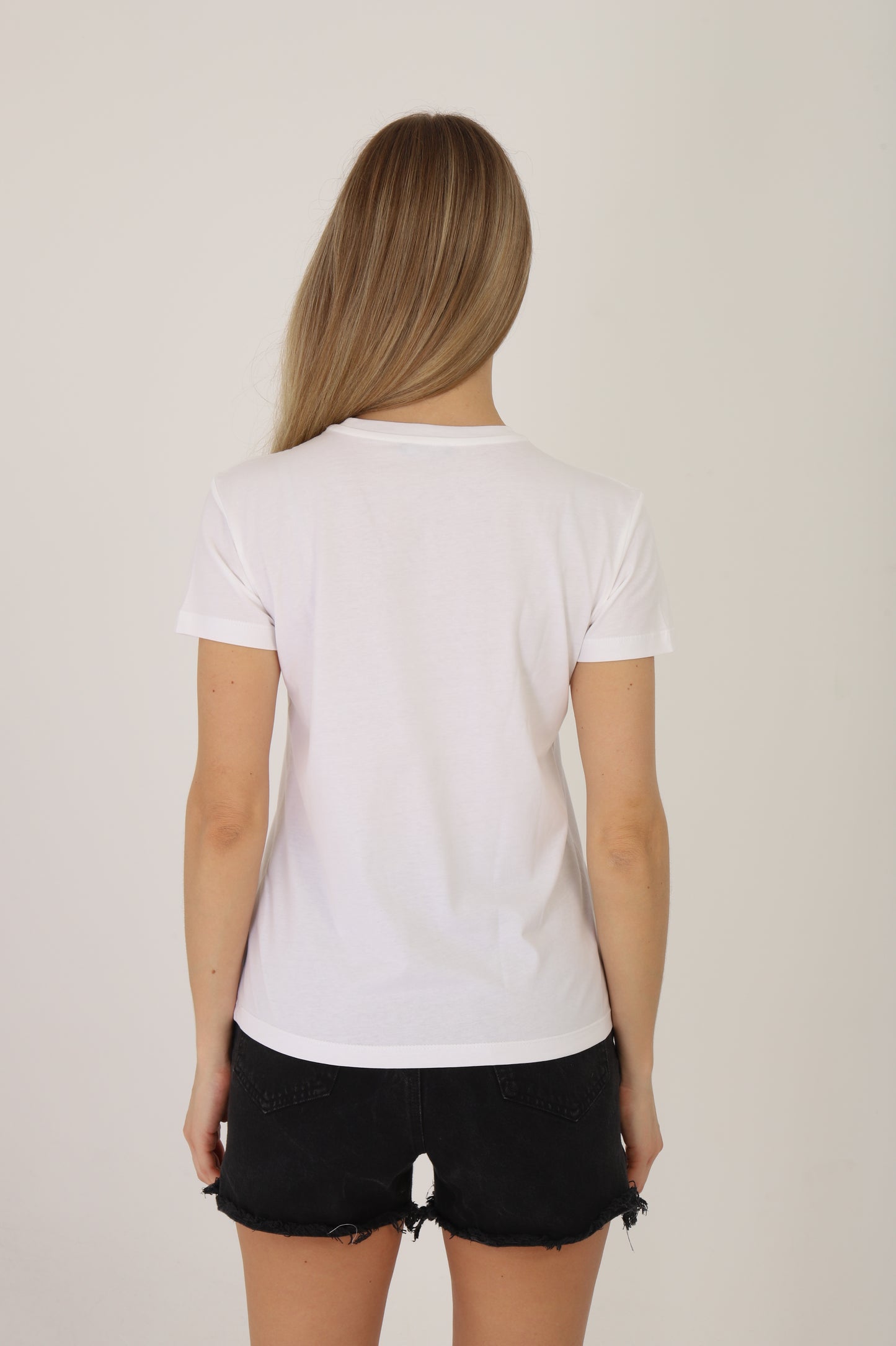 Stealth Grace | Yüksek Kabartma Baskılı Beyaz T-Shirt