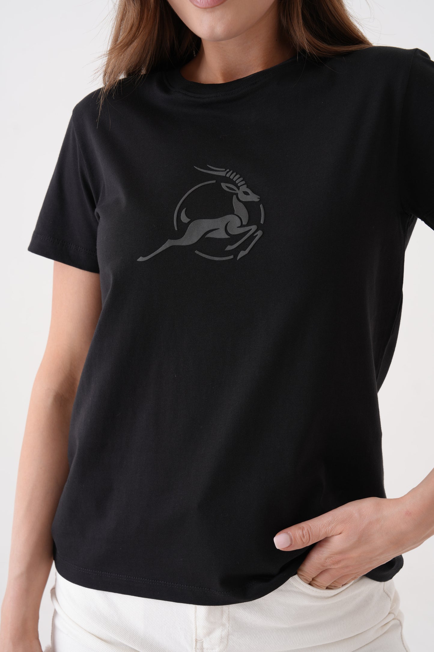 Stealth Grace | Yüksek Kabartma Baskılı Siyah T-Shirt
