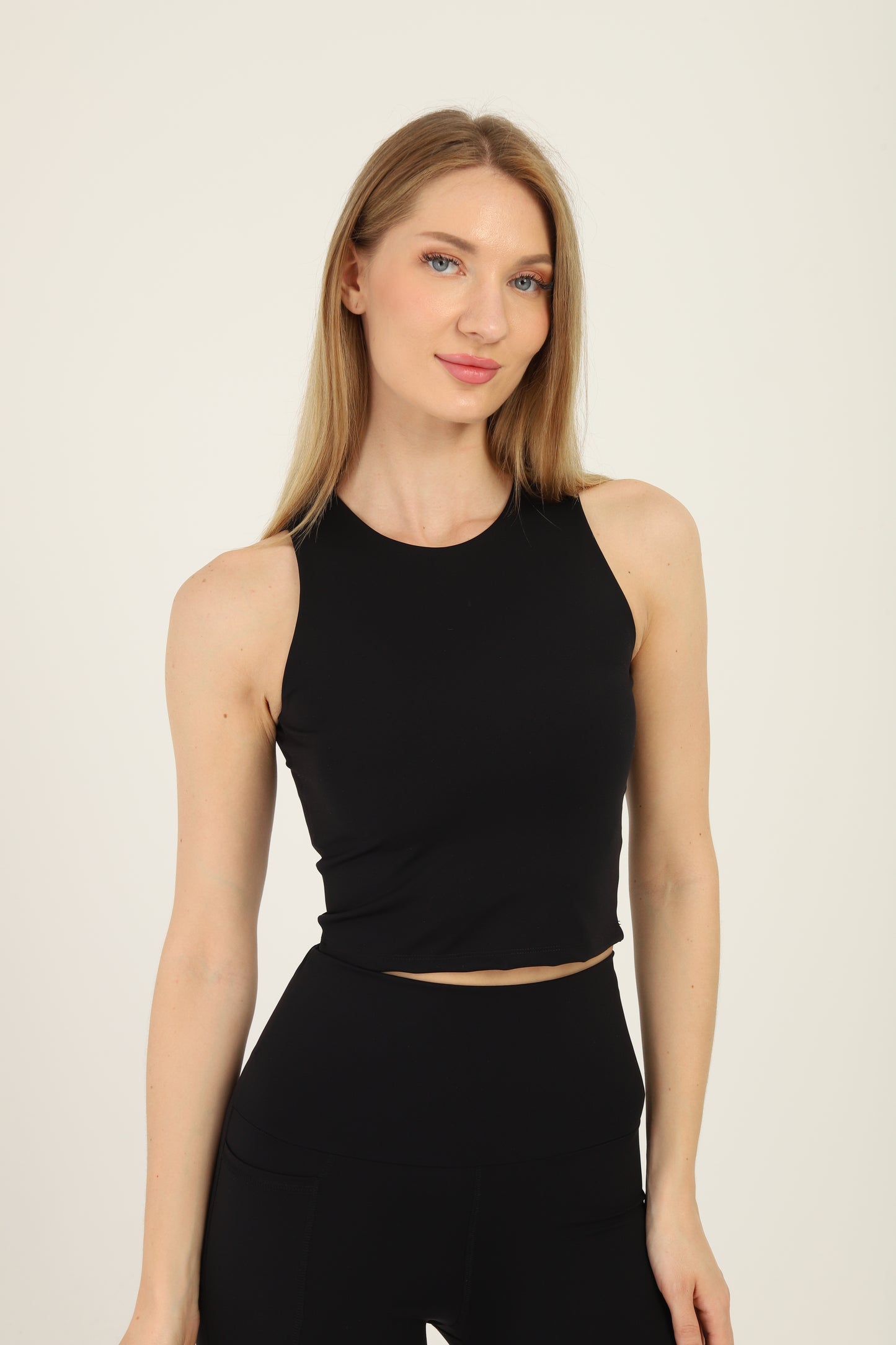 SkyLine | Halter Yaka Crop